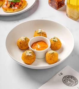 Mac & Cheese Balls