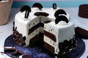 Cookies & Creamery Cake