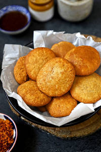 Dal Kachori
