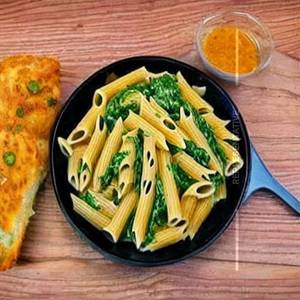 Palak chicken pasta