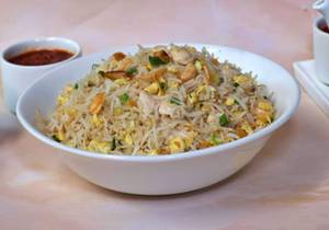 Chicken Burnt Garlic Fried Rice