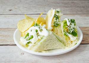 Cheese Chutney Sandwich With Mayonnaise