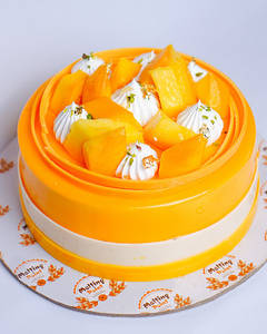 Fresh Mango Cream Cake (500gm)