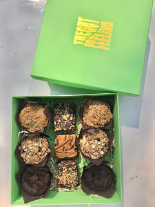 Eggless Brownie & Assorted Muffin Big Hamper