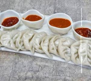 Steam Paneer Momos