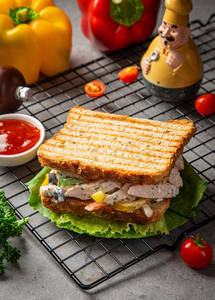 Classic Chicken Sandwich