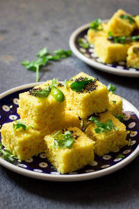 Khaman Dhokla
