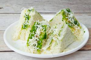 Cheese Chutney Sandwich With Wafer