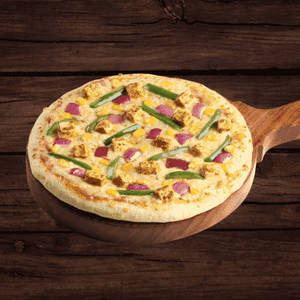 Tandoori tikka pizza