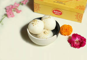 Sponge Rasgulla [2 Pieces]