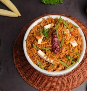 Paneer Schezwan Fried Rice( Chef Special )