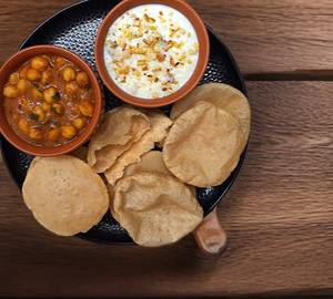 Chole Puri (3 Pcs)