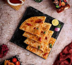Aloo Pyaaz Paratha Box