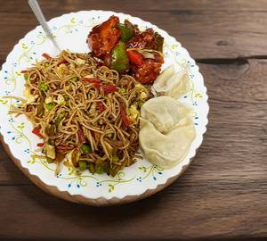 Chilli Chicken Egg Noodles Bowl