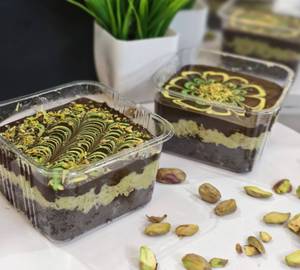 Pista Kunafa Filled Brownie