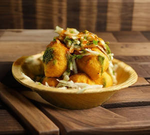 Ram Laddu (delhi's Famous Dal Pakodas)