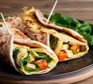 Single Egg With Single Paneer Roll