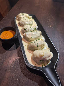 Veg Cheese Momo