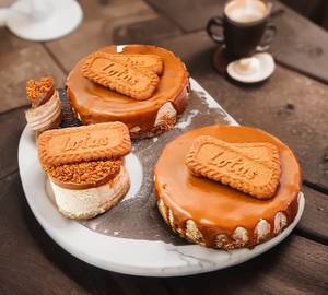 Lotus Biscoff Kunafa