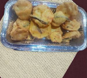 Aloo Pakoda [300 G, 15 Pieces]