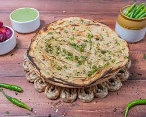 Hari Mirch Paratha