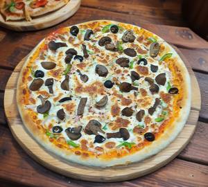 Button Mushroom cheese Pizza (10 Inches) 