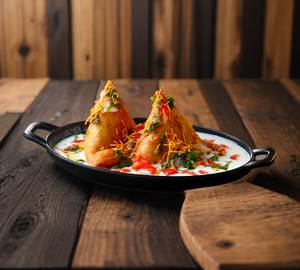 Dahi somosa [2 pieces]