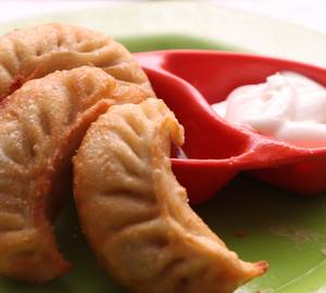 Veg Fried Momos [5 Pieces]