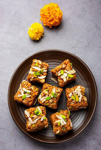 Dhodha Barfi