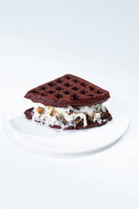 Oreo Red Velvet Crunch
