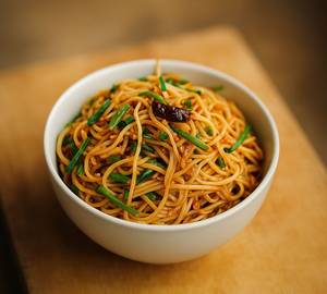 Veg Chilli Garlic Noodles