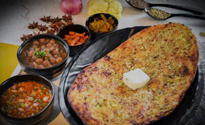 Patty Amritsari Kulcha (special) With Paneer Makhani