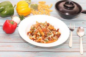 Red Bell Pepper Chicken Pasta