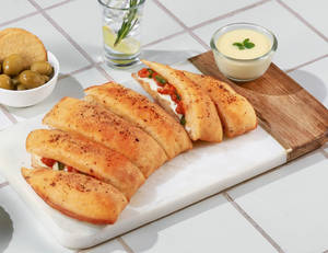Chicken Peri Peri Stuffed Garlic Bread + Cheesy...