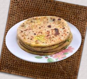 Special Paneer Pyaaz Masala Paratha