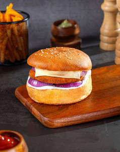Aloo Tikki Burger