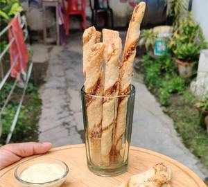 Cheese Sticks (100Gms) With Dip