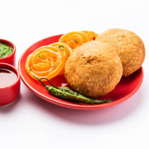 4 Pcs Dal Kachori + Jalebi (250 Gram)