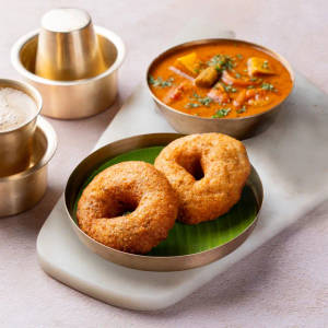 Sambar Vada [2 Pieces]