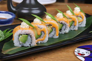 Crazy Cream Cheese And Avocado Roll