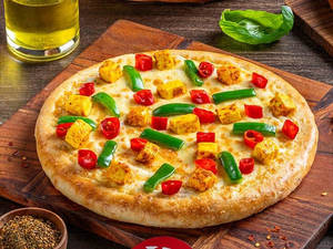 Paneer, Capsicum, Red Paprika Pizza Pie