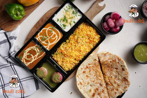Onion Chur-chur Naan Thali