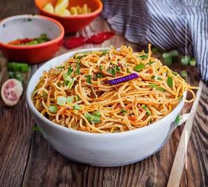 Egg schezwan noodles  