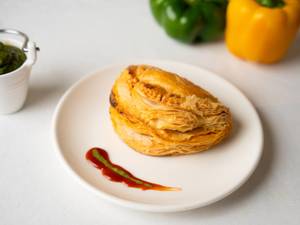 Chicken Keema Puff