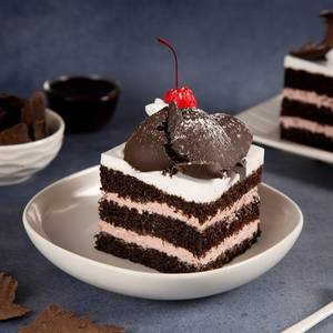 Black Forest Eggless Pastry