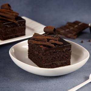 Death By Chocolate Eggless Pastry