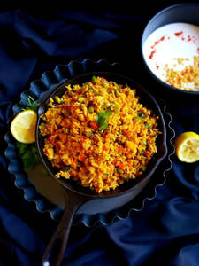 Tawa Pulao With Curd & Papad