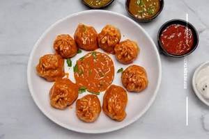 Paneer Makhani Gravy Momos