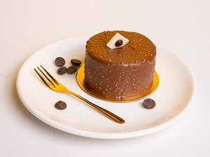 Chocolate Crackle Pastry
