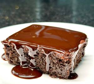 Gluten Free Dark chocolate quinoa cake 